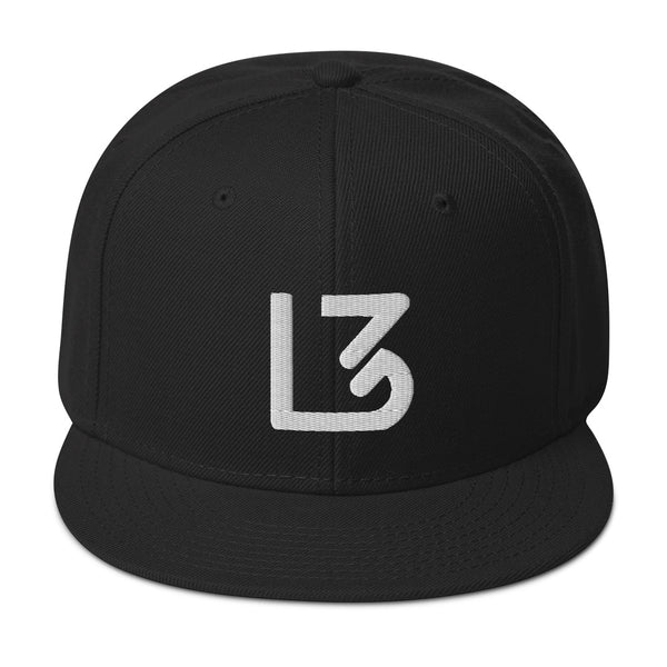 L3 White Logo Snapback Caps