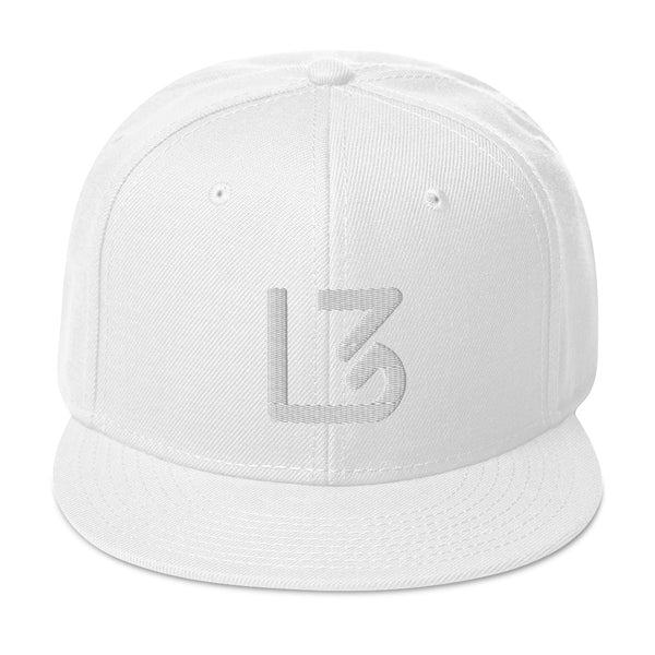 L3 White Logo Snapback Caps